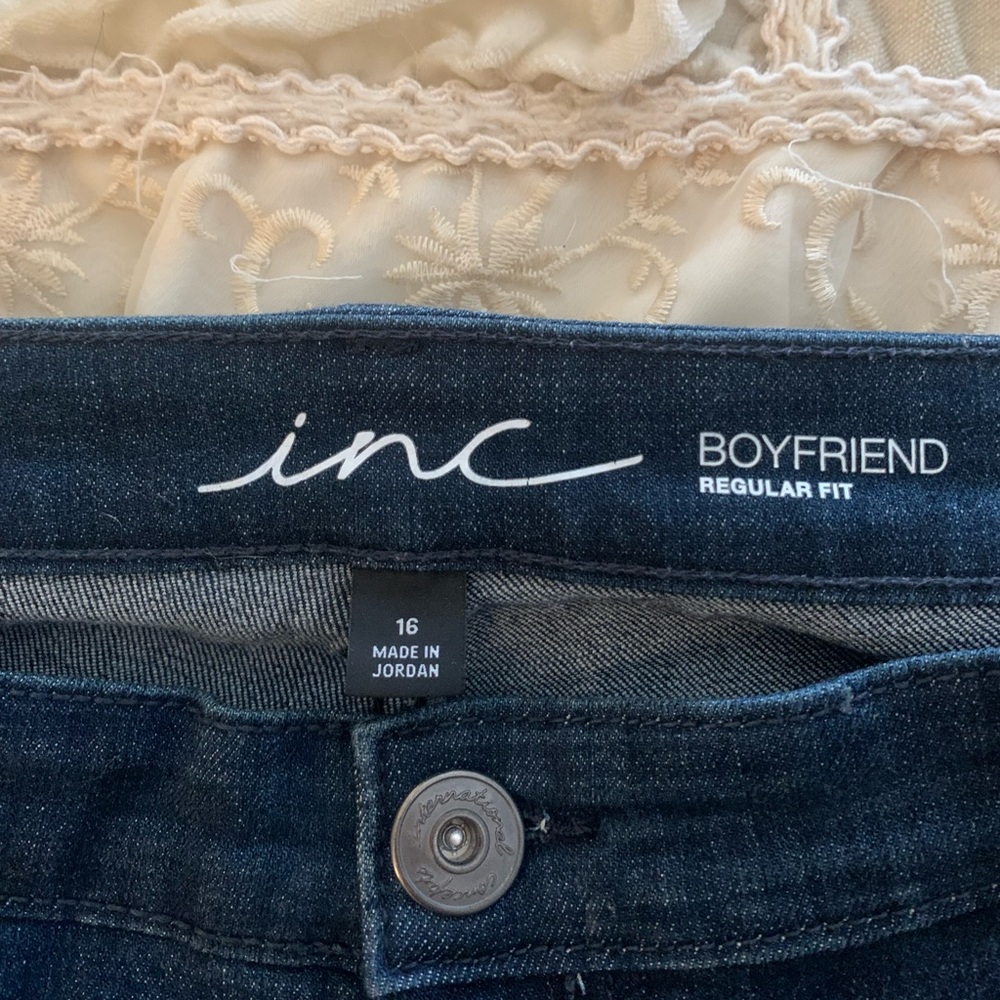 Relaxed dark denim jeans, size 16